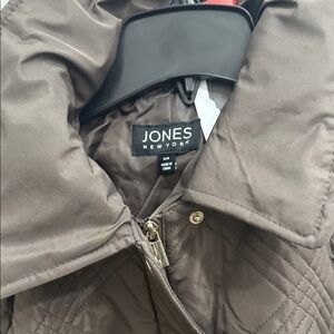 Jones New York women Taupe Quilted Jacket